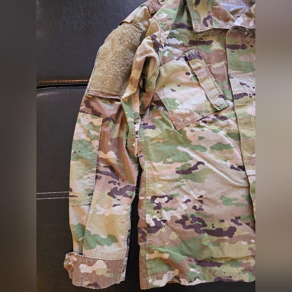 U.S. Army OCP ACU Coat (Medium Long) - Picture 4 of 8